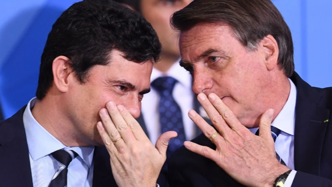 Qual seria a reação da imprensa se Bolsonaro dissesse que queria "f*der" um Senador da República?