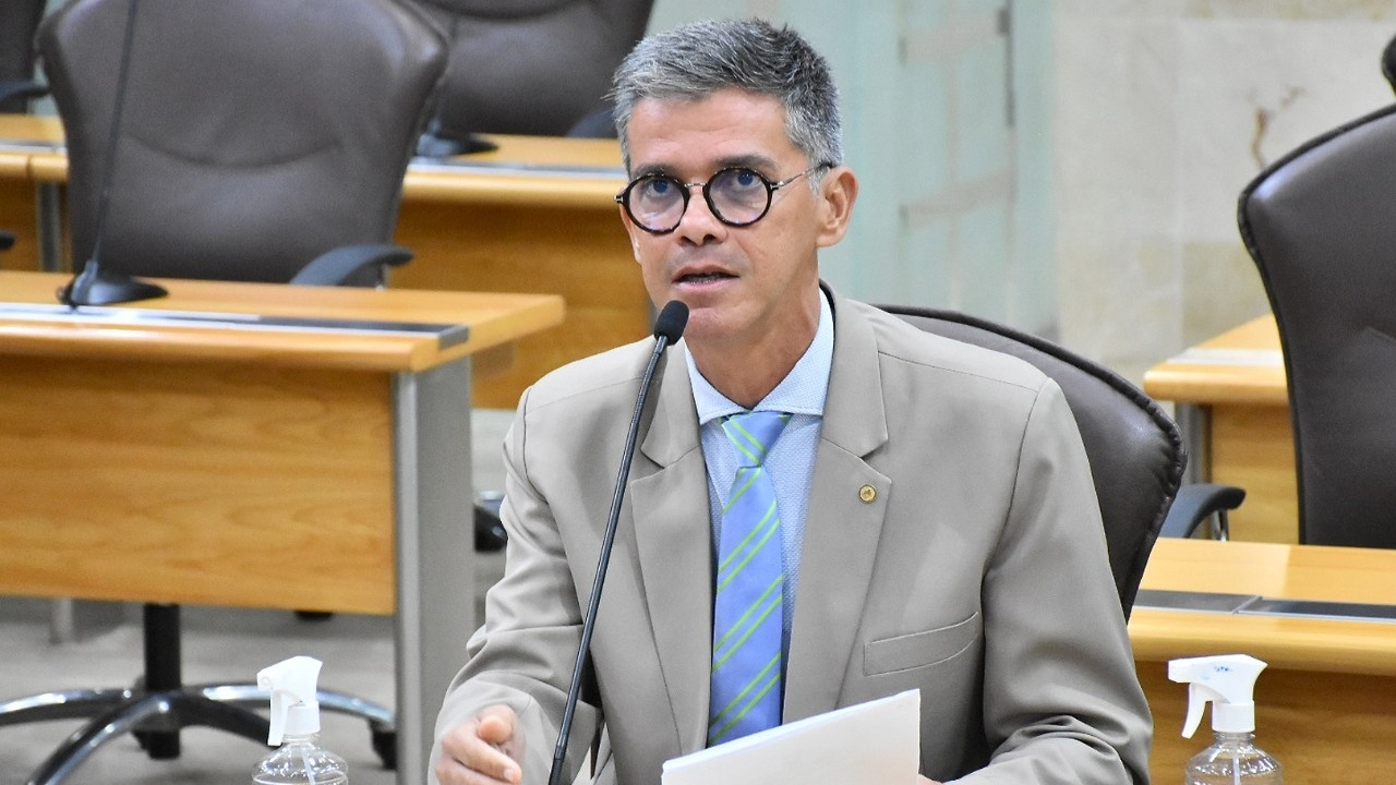 Coronel Azevedo lamenta morte de policial militar durante protesto na Governadoria