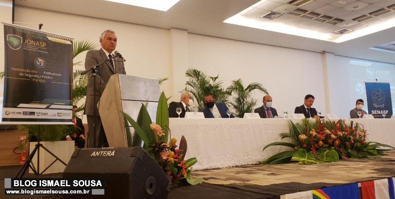 Ministro Anderson Torres e General Girão defendem valorização do profissional da segurança pública