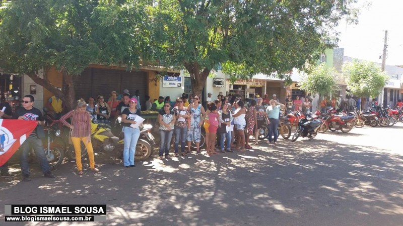 Professores de BaraÃºna deflagram greve por aumento salarial e melhores condiÃ§Ãµes de trabalho
