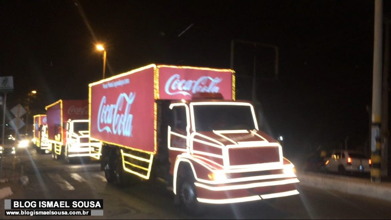 Caravana de Natal da Coca-Cola leva emoÃ§Ã£o natalina para as ruas de MossorÃ³