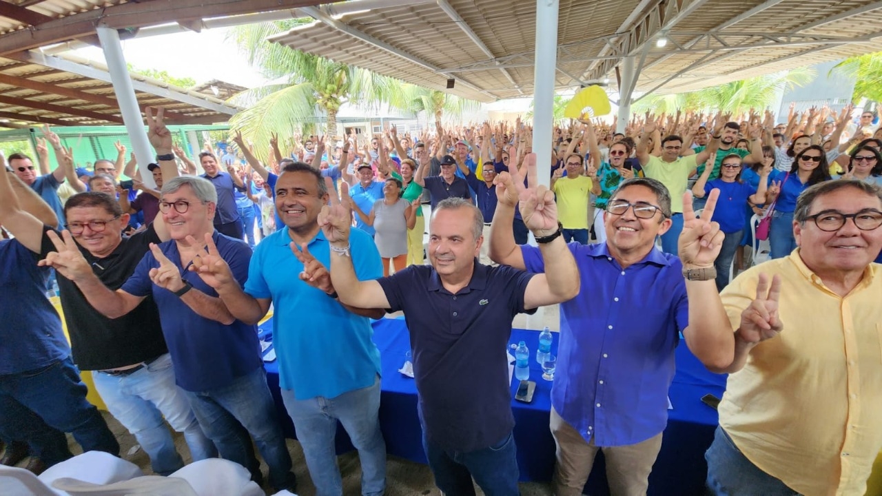 Rogério reúne representantes de 16 municípios do Agreste em ato de filiação do PL em São Tomé