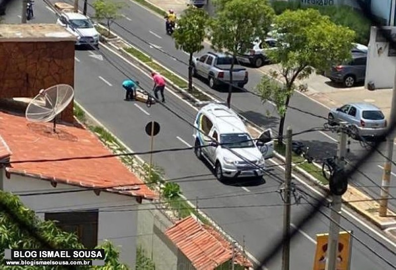 Caixão com corpo cai de carro funerário em Avenida movimentada de Mossoró