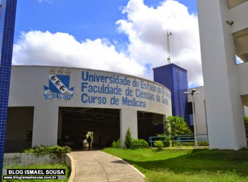 Estudantes de medicina da UERN reclamam que estÃ£o hÃ¡ oito meses com atividades paralisadas