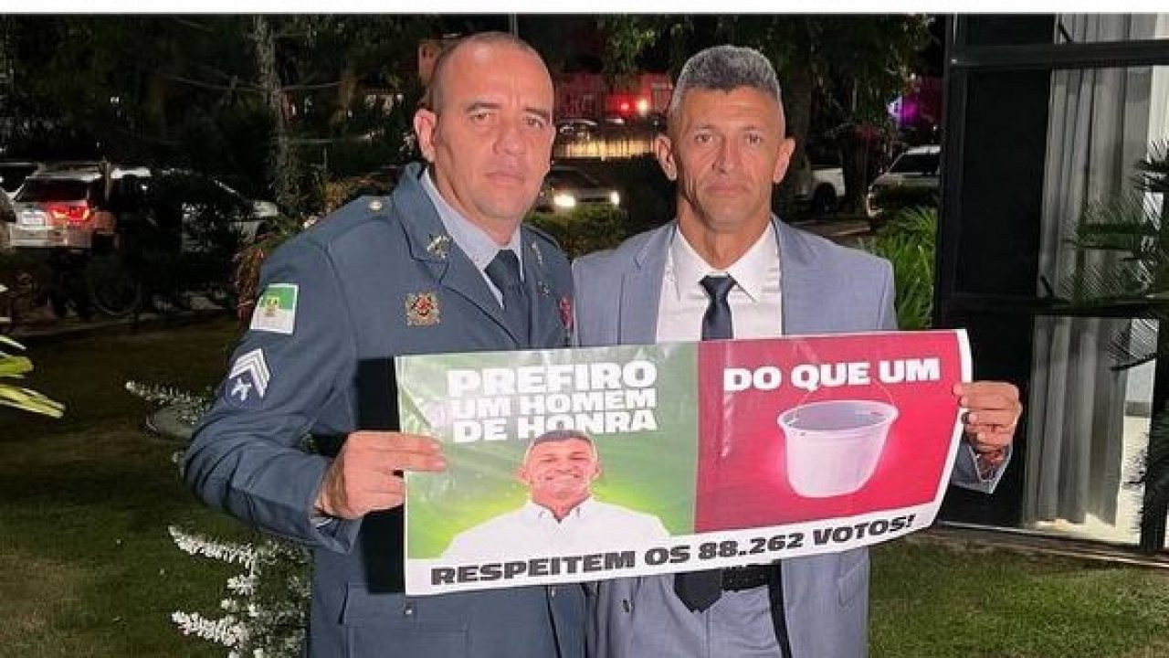 O protesto de Lagartão na diplomação