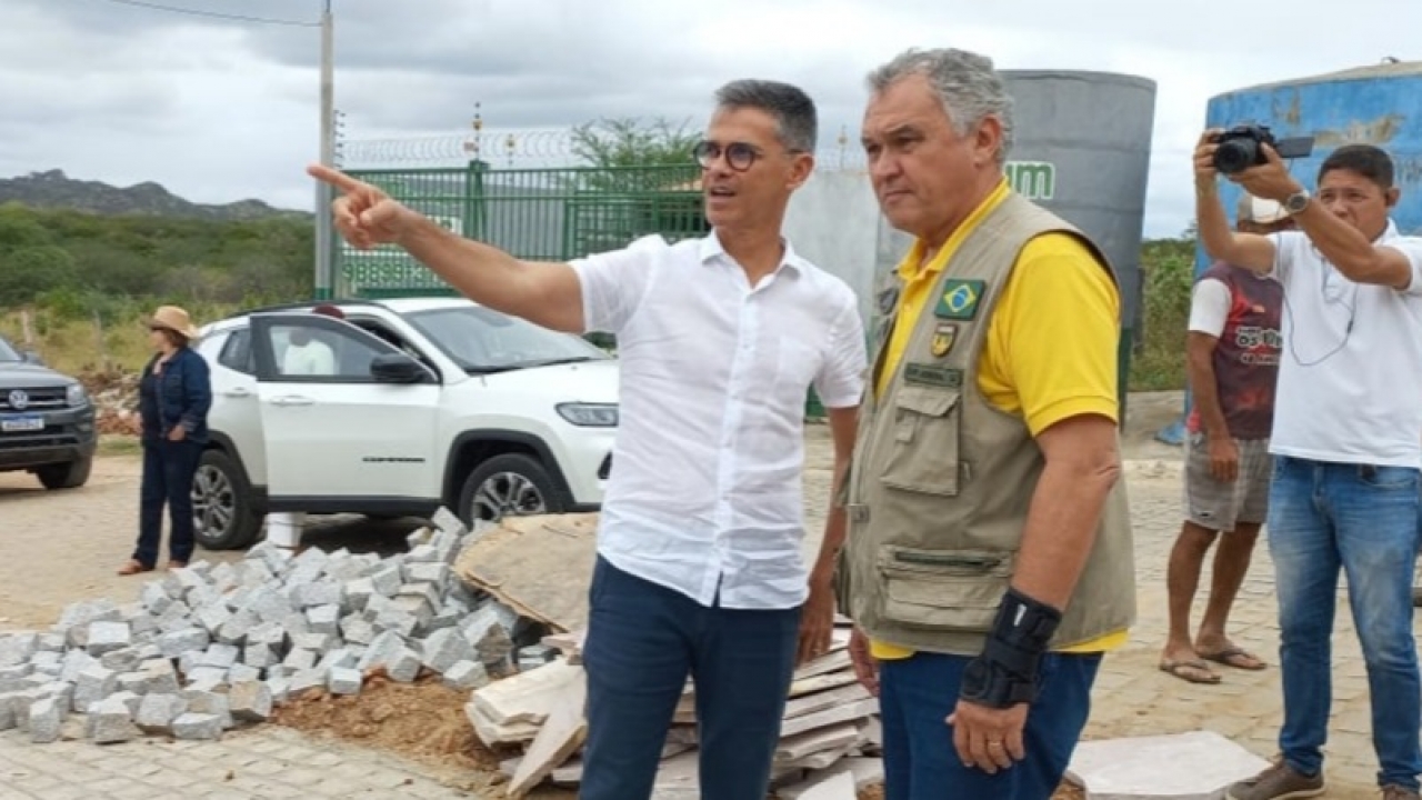 No Seridó, General Girão fiscaliza obras que receberam destinações do seu mandato