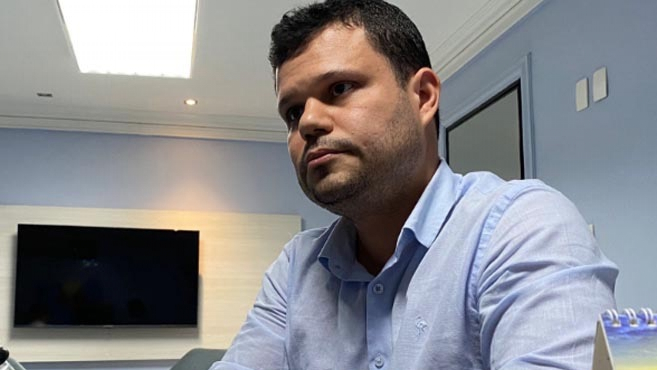 Em entrevista, Tony rejeita apoio a Allyson, mas evita aliança entre comunistas e rosalbistas