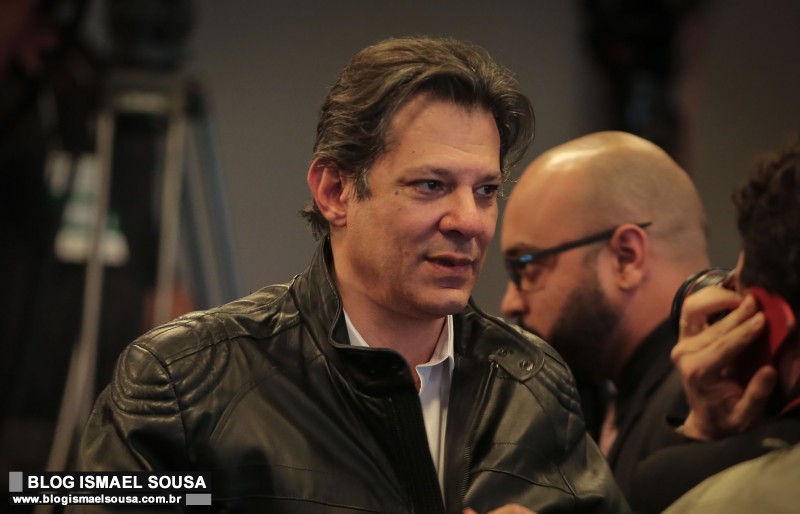 AviÃ£o trazendo Fernando Haddad (PT) por pouco nÃ£o pousa no aeroporto de MossorÃ³