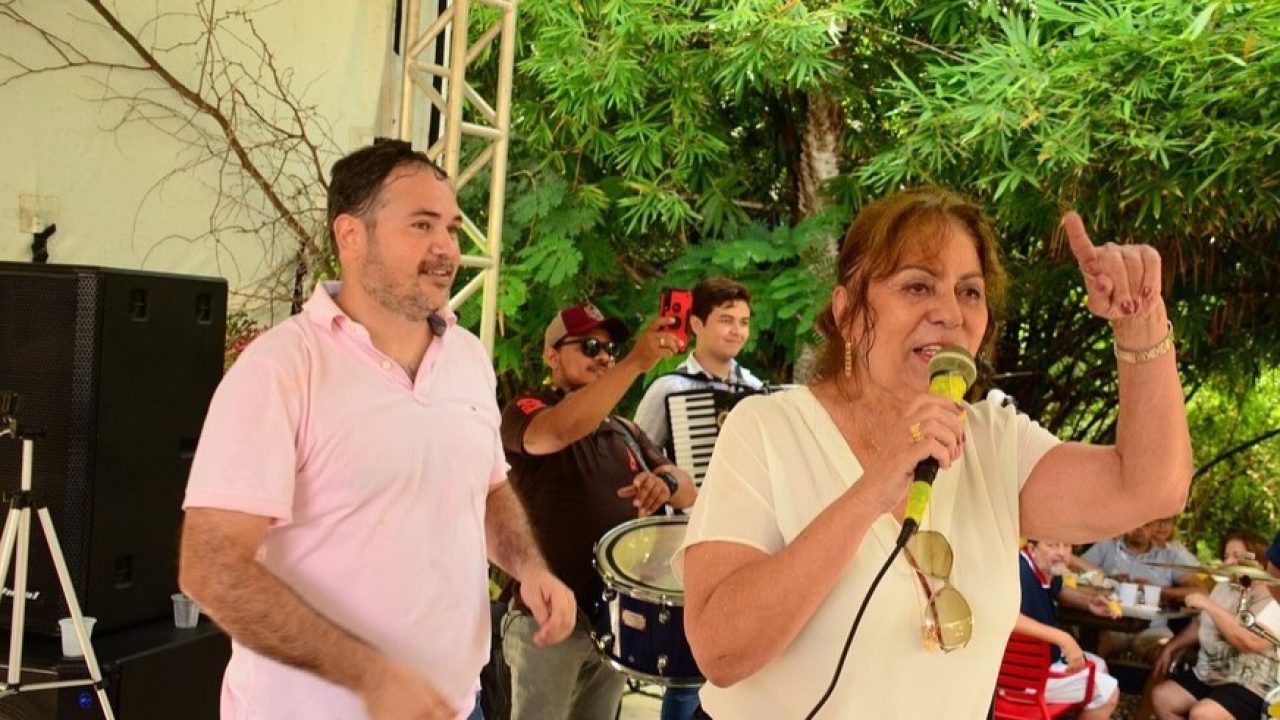 Rosalba de volta à cena politica