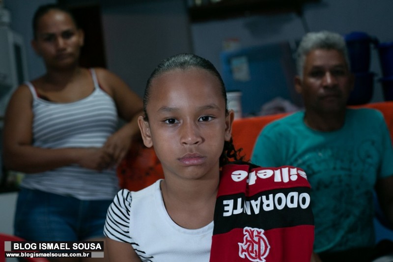 â€œTenho medo de ir Ã  escolaâ€, diz a pequena Yasmin vÃ­tima de fake news do EstadÃ£o