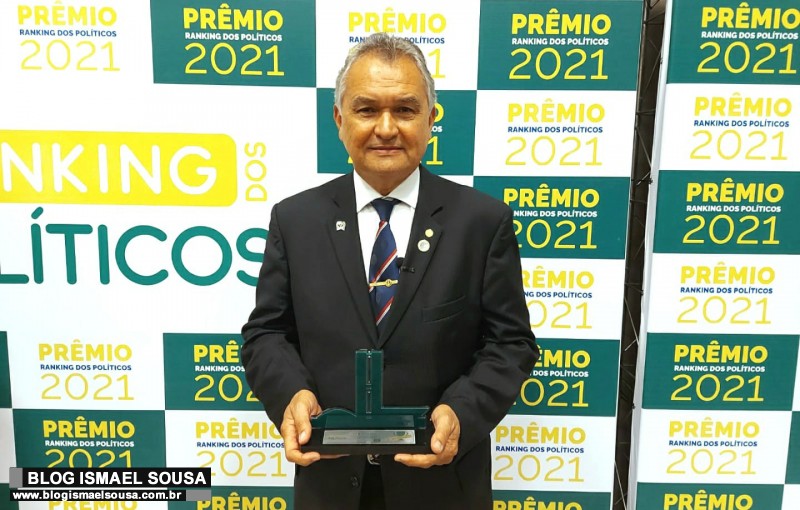 General Girão recebe prêmio como melhor deputado federal do RN