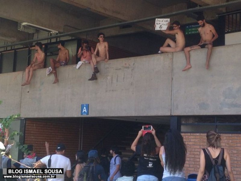Medida do Governo pode desencadear mais protestos bizarros nas universidades federais