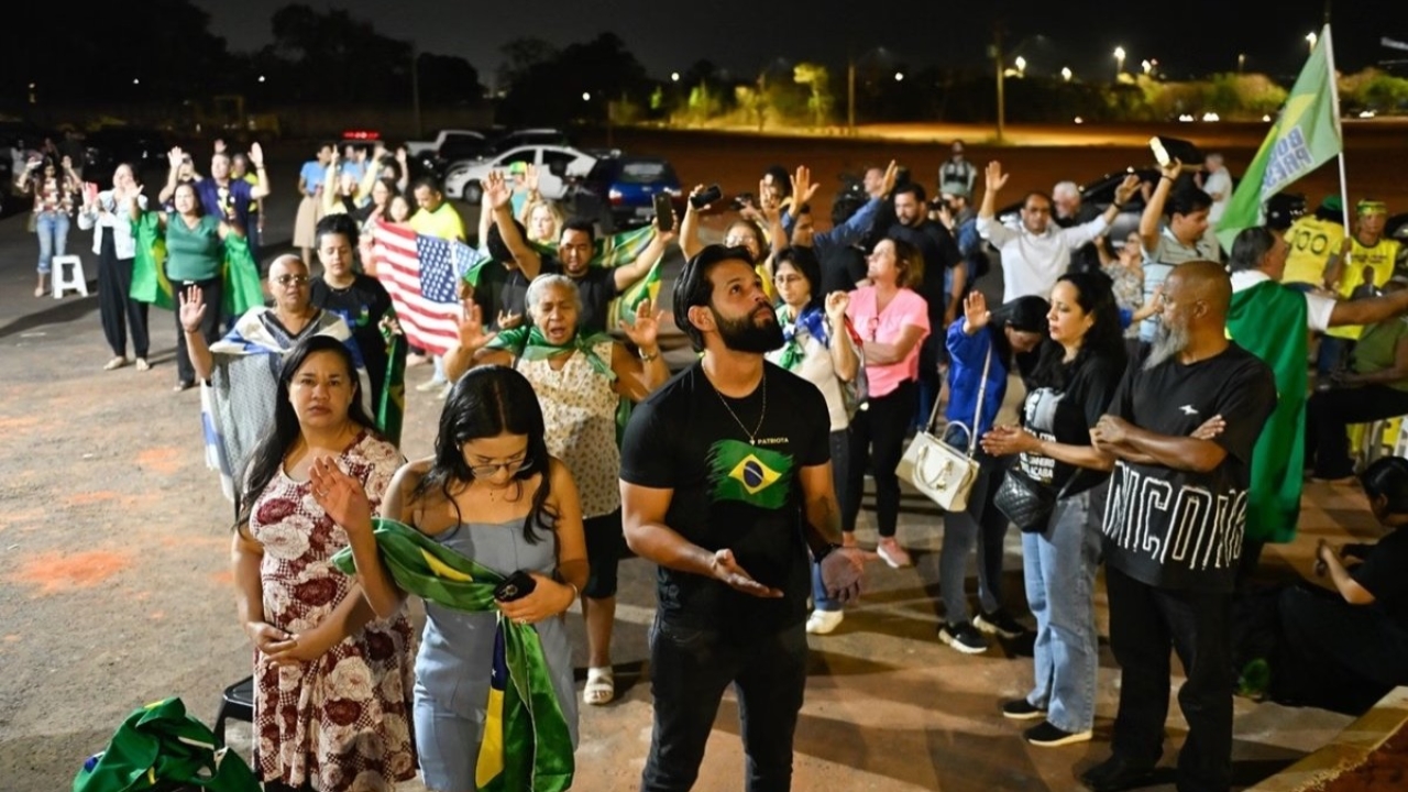 Orar virou crime no Brasil; viramos uma Nicarágua 