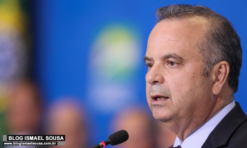 Ministro Rogério Marinho mostra provas e desmente matéria do Estadão sobre "orçamento paralelo"