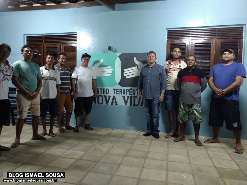 Dr. Daniel desenvolve trabalho voluntÃ¡rio no Centro TerapÃªutico Nova Vida