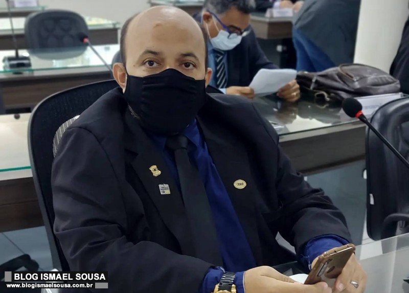 Gideon Ismaias solicita evento voltado para vereadores da região Oeste