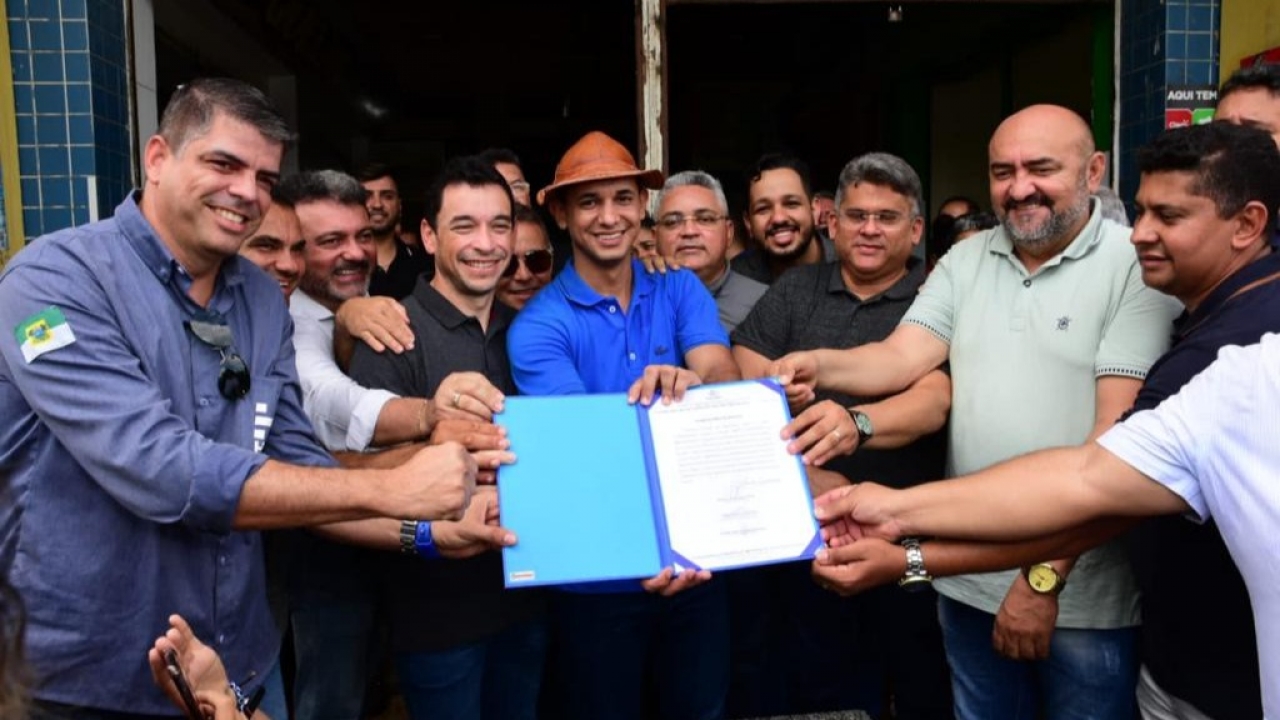 Prefeitura assina ordem de serviço para reforma e ampliação da Cobal