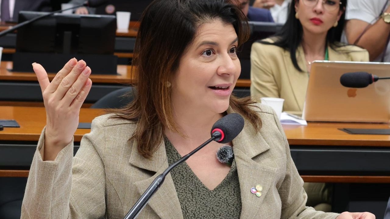 Carla Dickson comemora posição de destaque em pesquisa para deputado federal em Natal