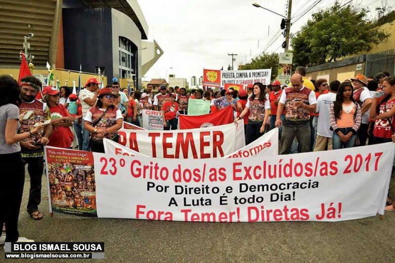 Em nota, Grito dos ExcluÃ­dos diz ter sido vÃ­tima de intimidaÃ§Ã£o e truculÃªncia durante desfile CÃ­vico