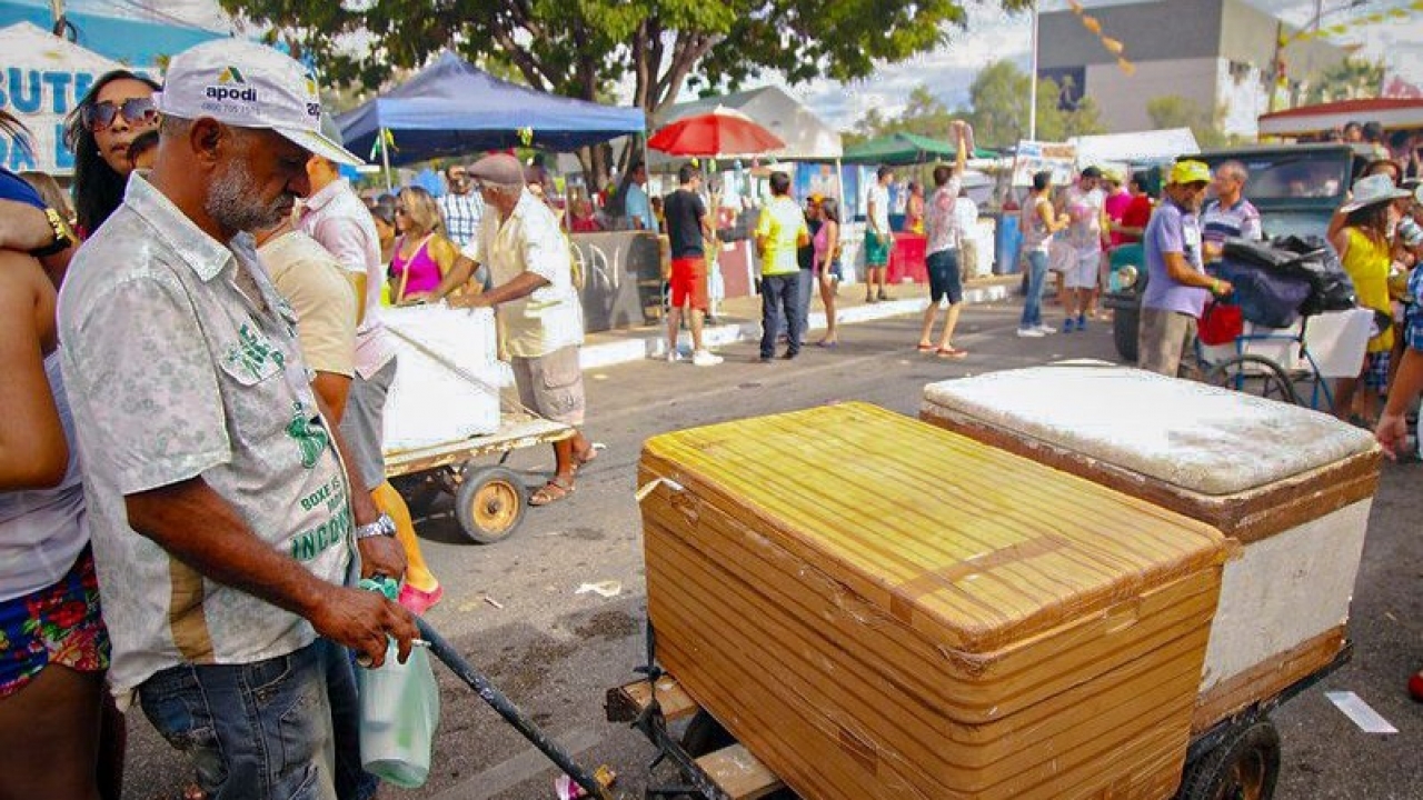 Prefeitura garante isenção de taxa para pequenos comerciantes do MCJ