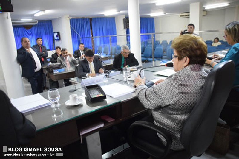 ApÃ³s retorno de Rosalba de fÃ©rias na Ãsia, CMM inicia ano legislativo nesta quarta