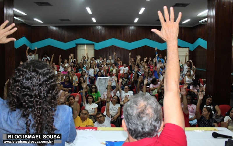 Servidores municipais de MossorÃ³ definem parada de advertÃªncia para o dia 24