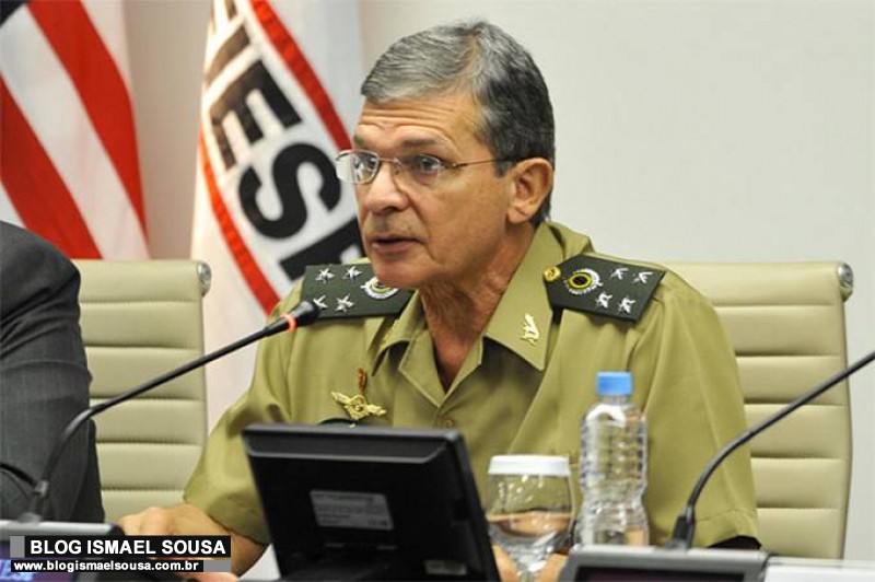 Bolsonaro anuncia general como novo presidente da Petrobras