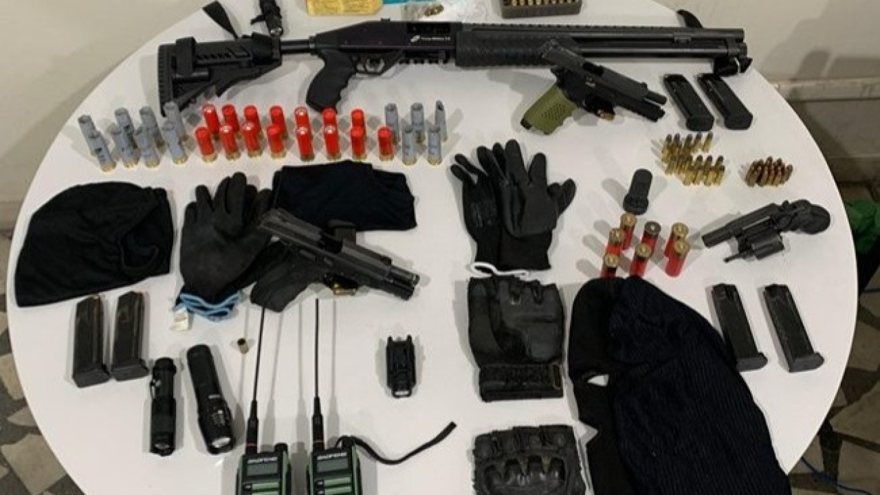 Polícia prende PMs do Ceará suspeitos de envolvimento em homicídios em Mossoró