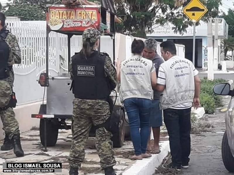Prefeitura diz que retirada de ambulantes no entorno de escolas pÃºblicas cumpre determinaÃ§Ã£o do MP