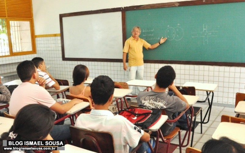 Governo convoca 208 professores efetivos aprovados no concurso 2015