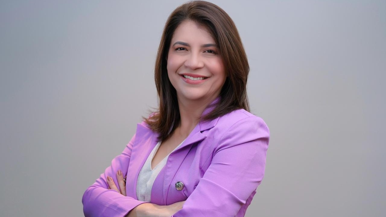 Carla Dickson é a mulher mais citada na disputa pela reeleição em Parnamirim