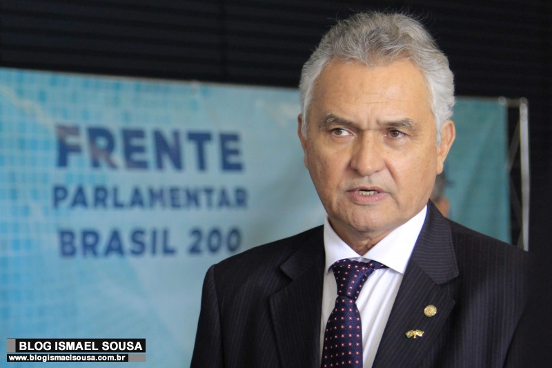 General GirÃ£o comemora liberaÃ§Ã£o de recursos do Governo Federal para a Newton Navarro