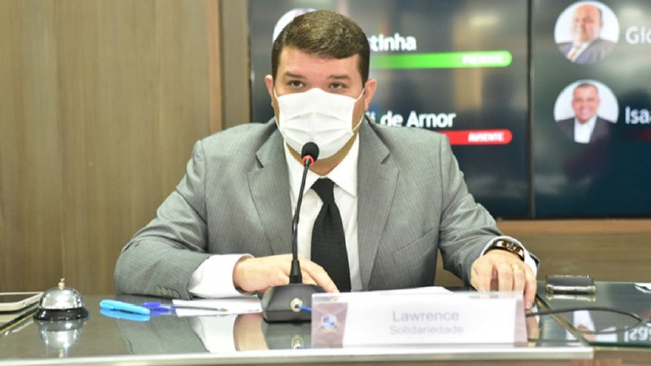 Projeto de Lawrence facilita licenciamento de infraestruturas para receber antenas 5G