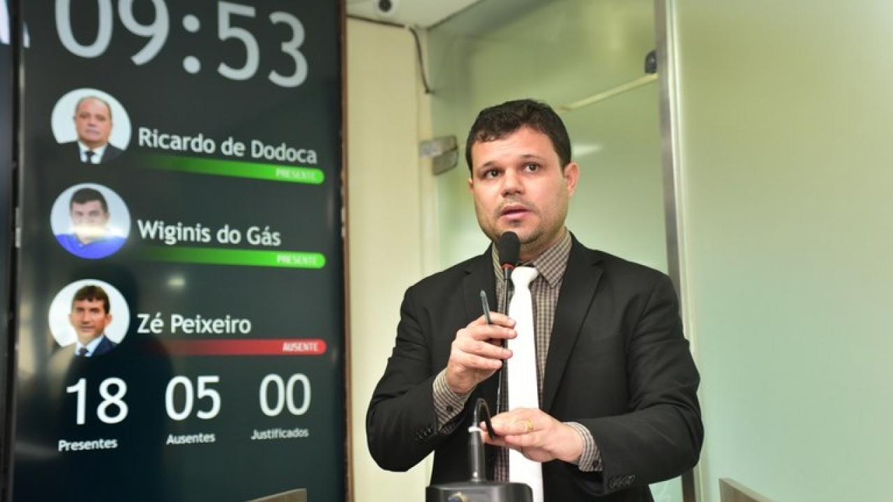 Câmara se manifesta sobre caso de enfermeira com autismo impedida de se matricular em mestrado na UERN