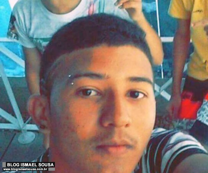 Jovem Ã© morto a tiros e irmÃ£o de 8 anos Ã© baleado em atentado no Belo Horizonte