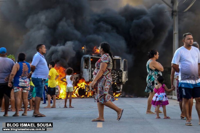 LÃ­deres de facÃ§Ãµes do CearÃ¡ sÃ£o levados para penitenciÃ¡ria federal de MossorÃ³