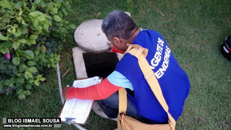 Agentes de Endemias aprovados em concurso de 2010 cobram nomeaÃ§Ã£o na prefeitura