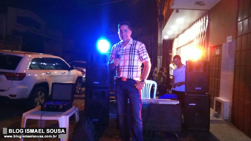Cantor Tarcisinho Rosado Ã© agredido durante arrastÃ£o no Nova BetÃ¢nia
