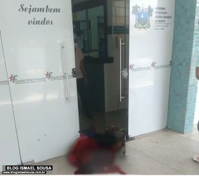 Vigilante reage e atira em assaltante na porta de hospital de Mossoró