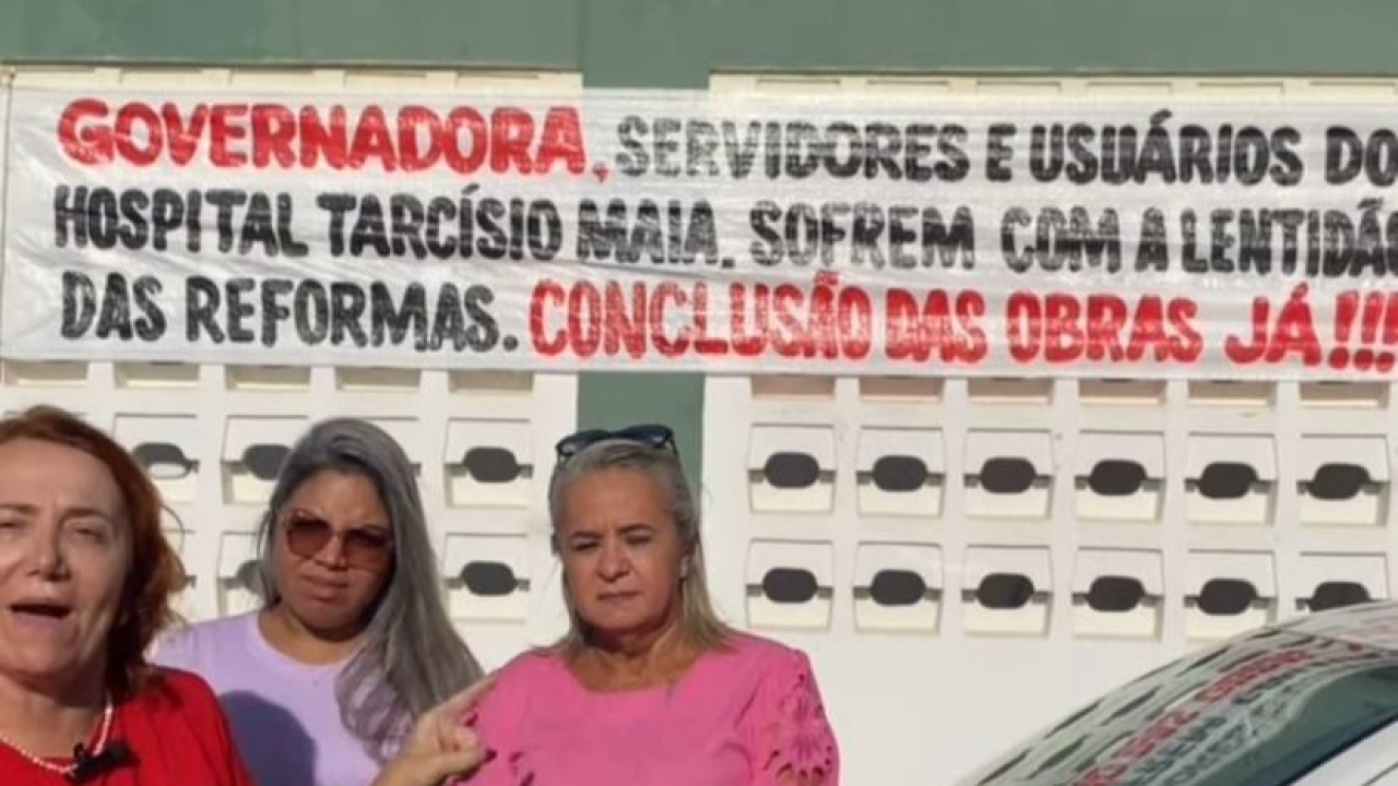 Sindsaúde protesta durante visita de Fátima ao HRTM e denuncia descaso com a saúde pública