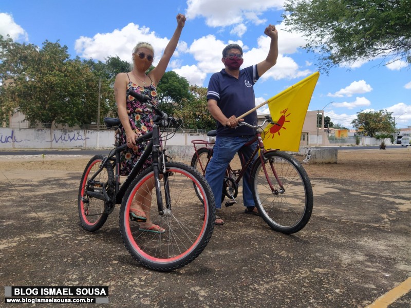 Professor Ronaldo Garcia e Yasmin Dias farÃ£o campanha utilizando bicicletas