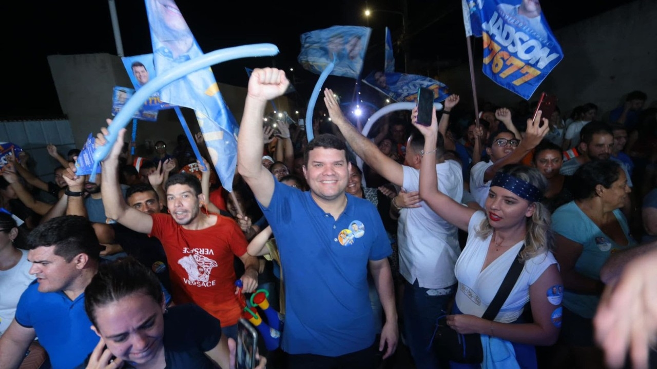 Lawrence comemora deferimento de candidatura: 'Vencemos a perseguição política'