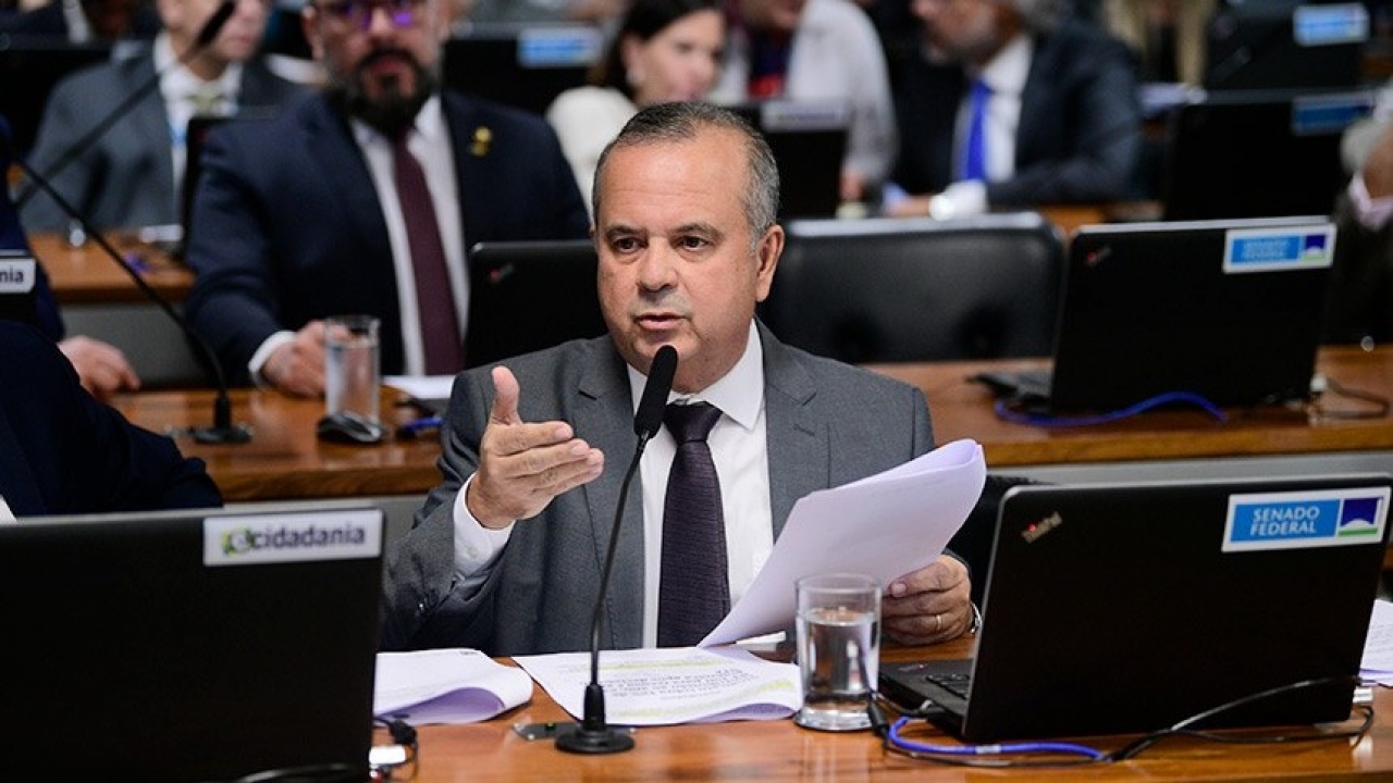 Comissão aprova projeto que impede sindicato de cobrar contribuição sem autorização