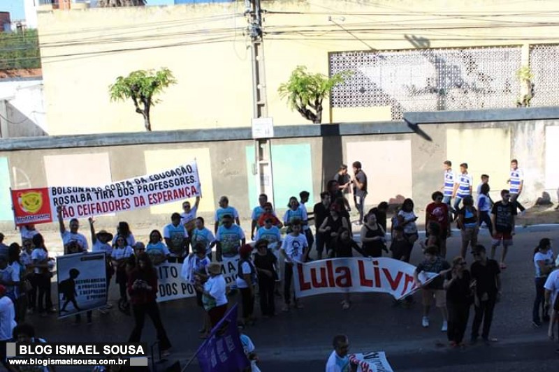 Governadora Ã© "esquecida" em protesto do Grito dos ExcluÃ­dos