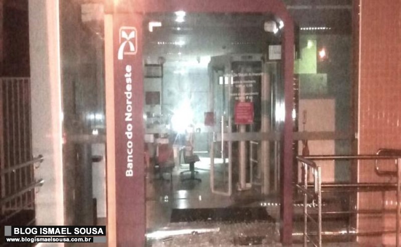 Criminosos tentam explodir agÃªncia bancÃ¡ria em SÃ£o GonÃ§alo do Amarante