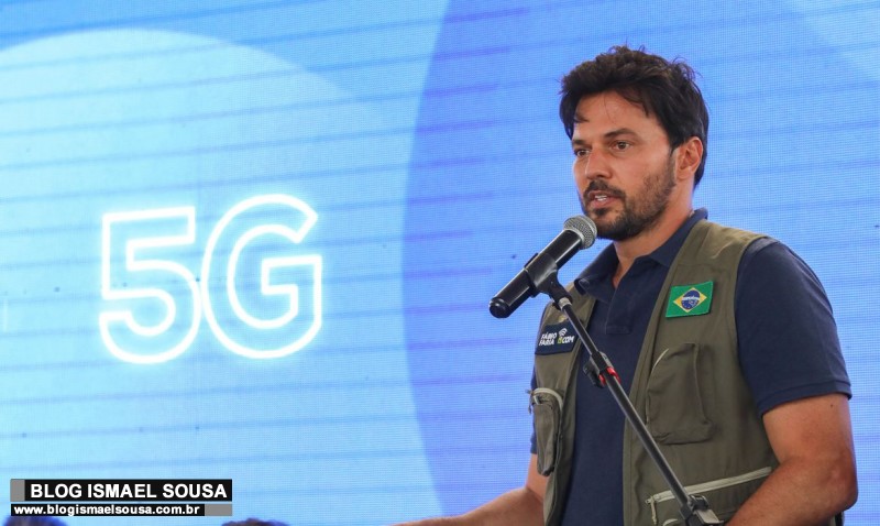 Investimentos do 5G vão universalizar internet no Brasil, diz Fábio Faria