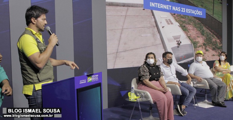 Governo Bolsonaro lança pontos de acesso à internet nas 23 estações de trem do RN