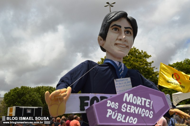 Servidores do Estado podem deflagrar greve geral em novembro