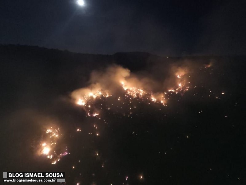 URGENTE: IncÃªndio fora de controle na Serra do Lima em Patu