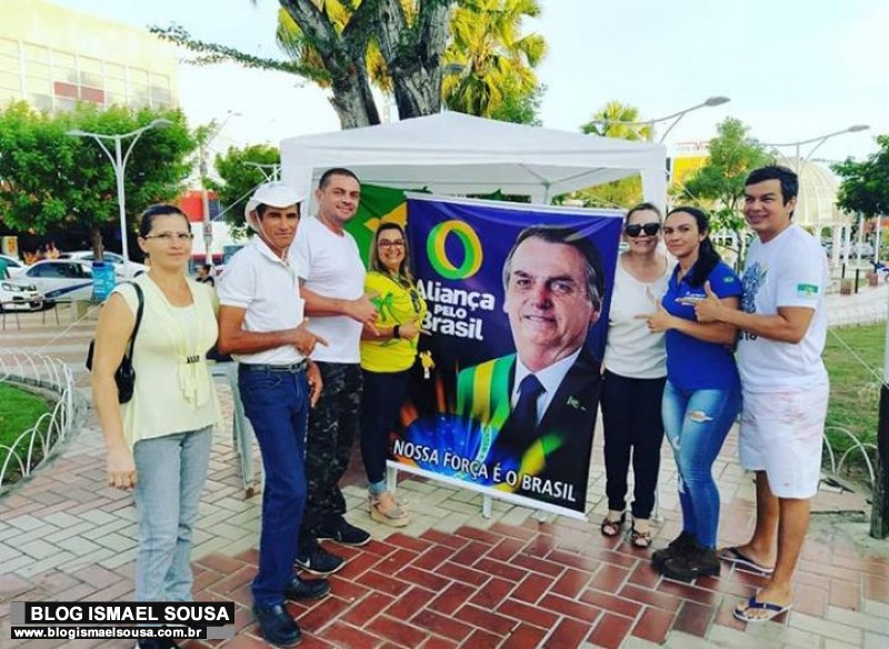 Apoiadores de Bolsonaro intensificam mutirÃ£o de assinaturas para criaÃ§Ã£o do AlianÃ§a em MossorÃ³